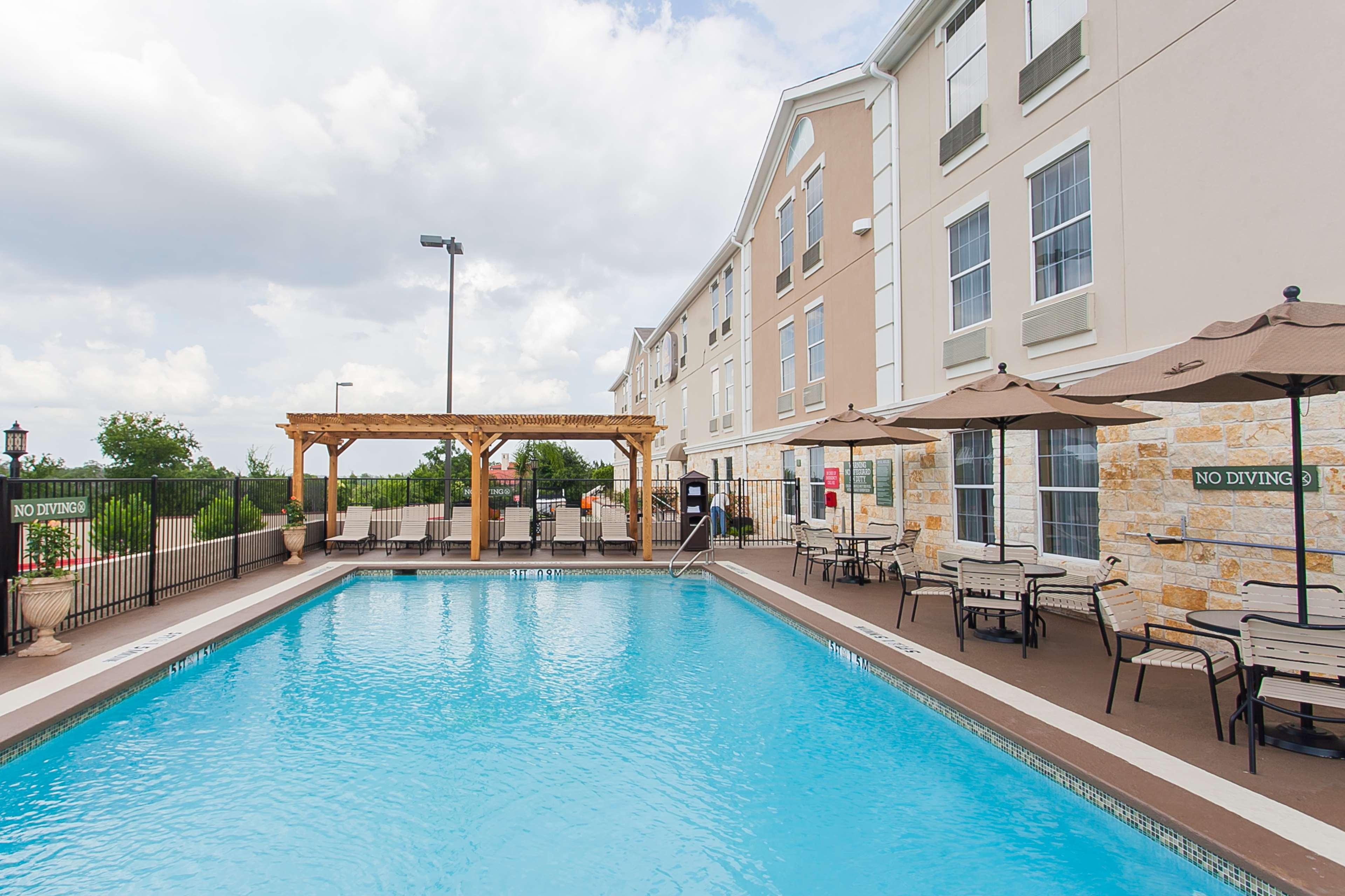 Best Western Plus Georgetown Inn & Suites Exterior photo